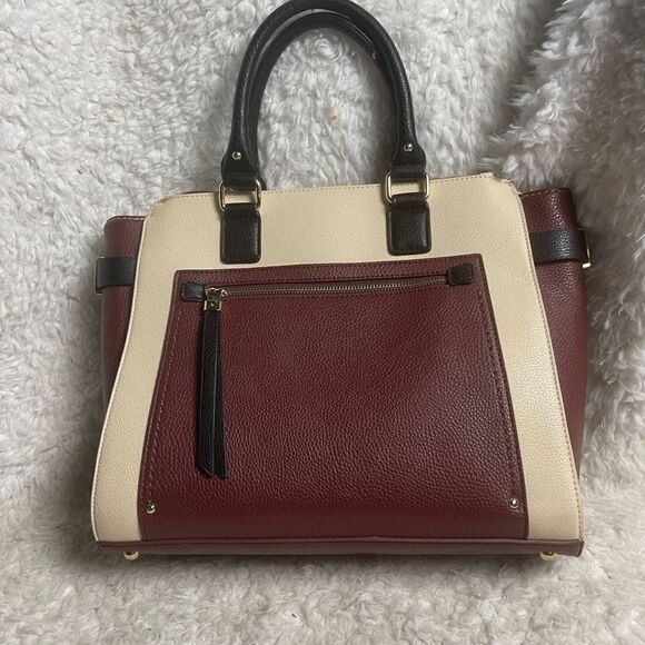 NWT Charming Charlie color block tote/shoulder bag Burgundy,beige & Black - Picture 1 of 9